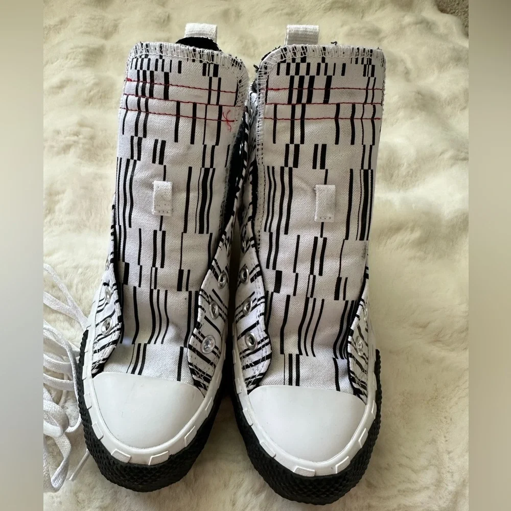 Converse UNT1TL3D Higt Translucent Barcode Sneakers  Men’s 7 / Women’s 9. - Picture 4 of 10